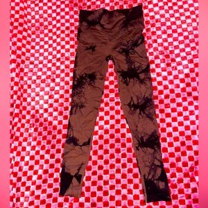 Brown Tie-Dye PcheeBum Scrunch legging